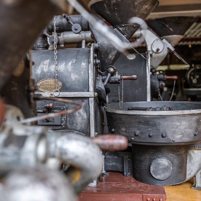Old drum roaster in museum